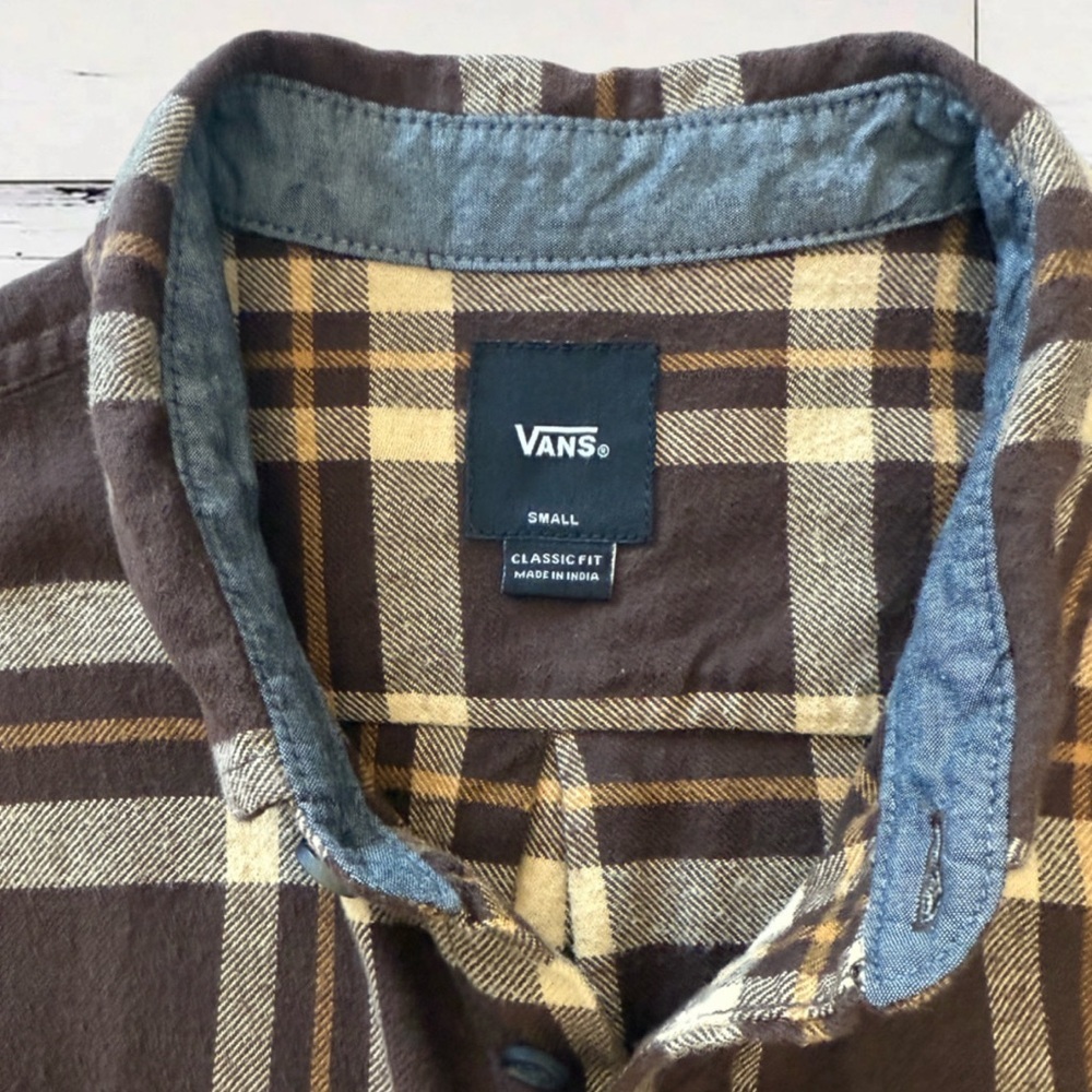 Vans Men’s Flannel Shirt (Small) | Brown Tan Plaid Long Sleeve Button-Up | 2022 - Picture 12 of 13